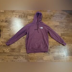 The North Face Women’s Box NSE Pullover Hoodie in Burgundy/Maroon Size M